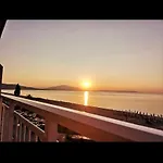Un Bel Posto Sea View Apartman *