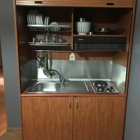 Un Bel Posto Sea View شقة Vrasná